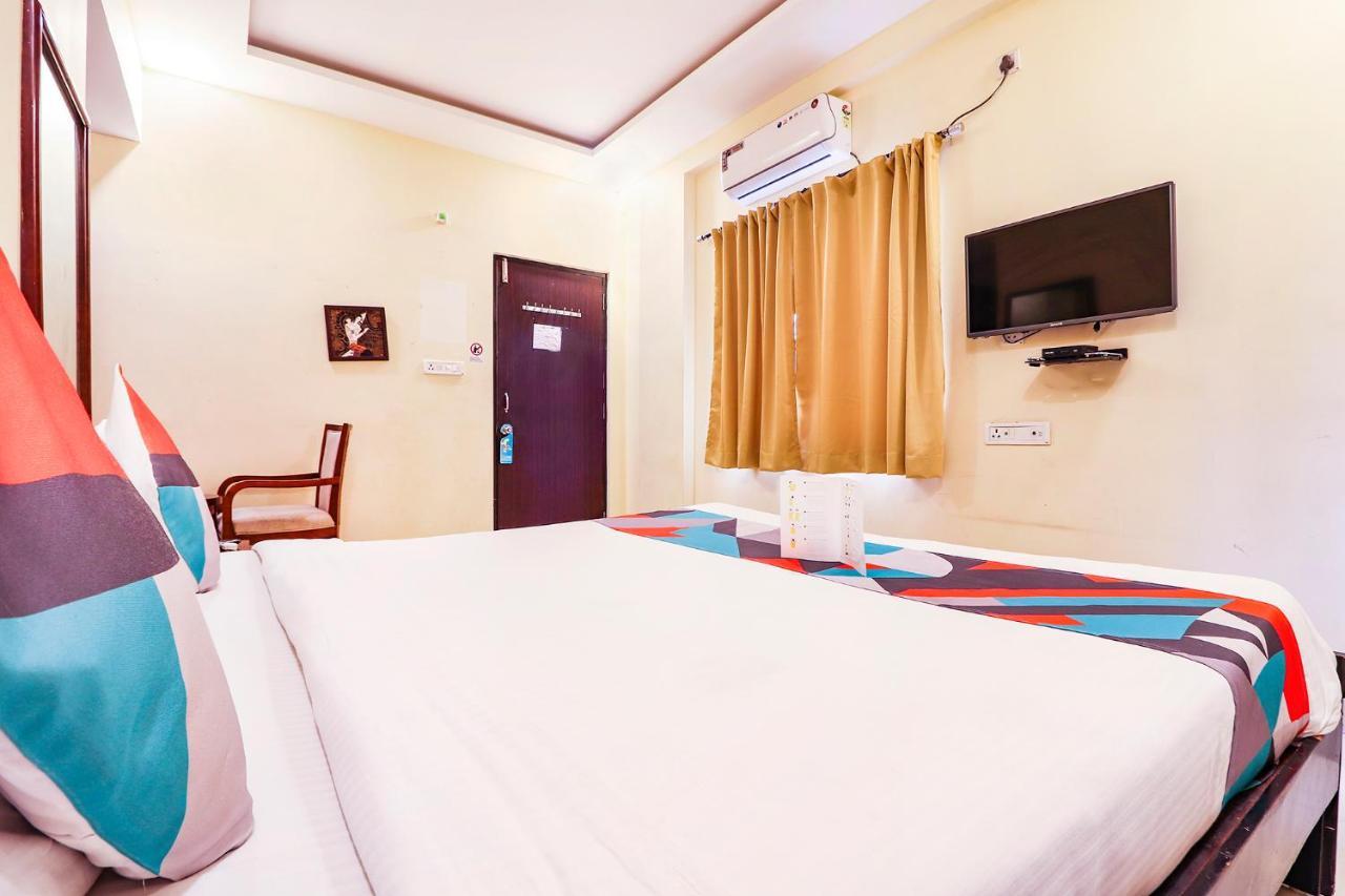 Fabexpress Mid Town Hyderabad Exterior foto