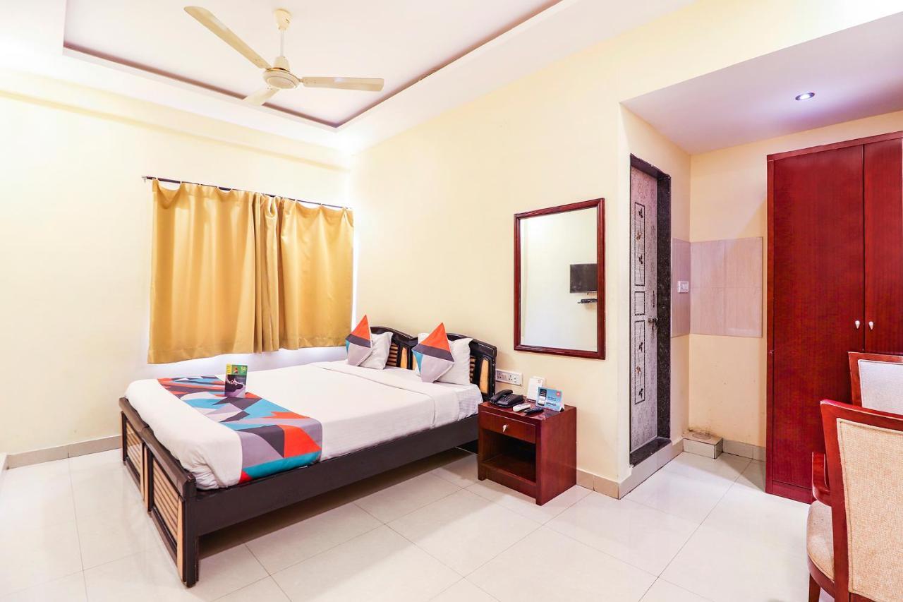 Fabexpress Mid Town Hyderabad Exterior foto
