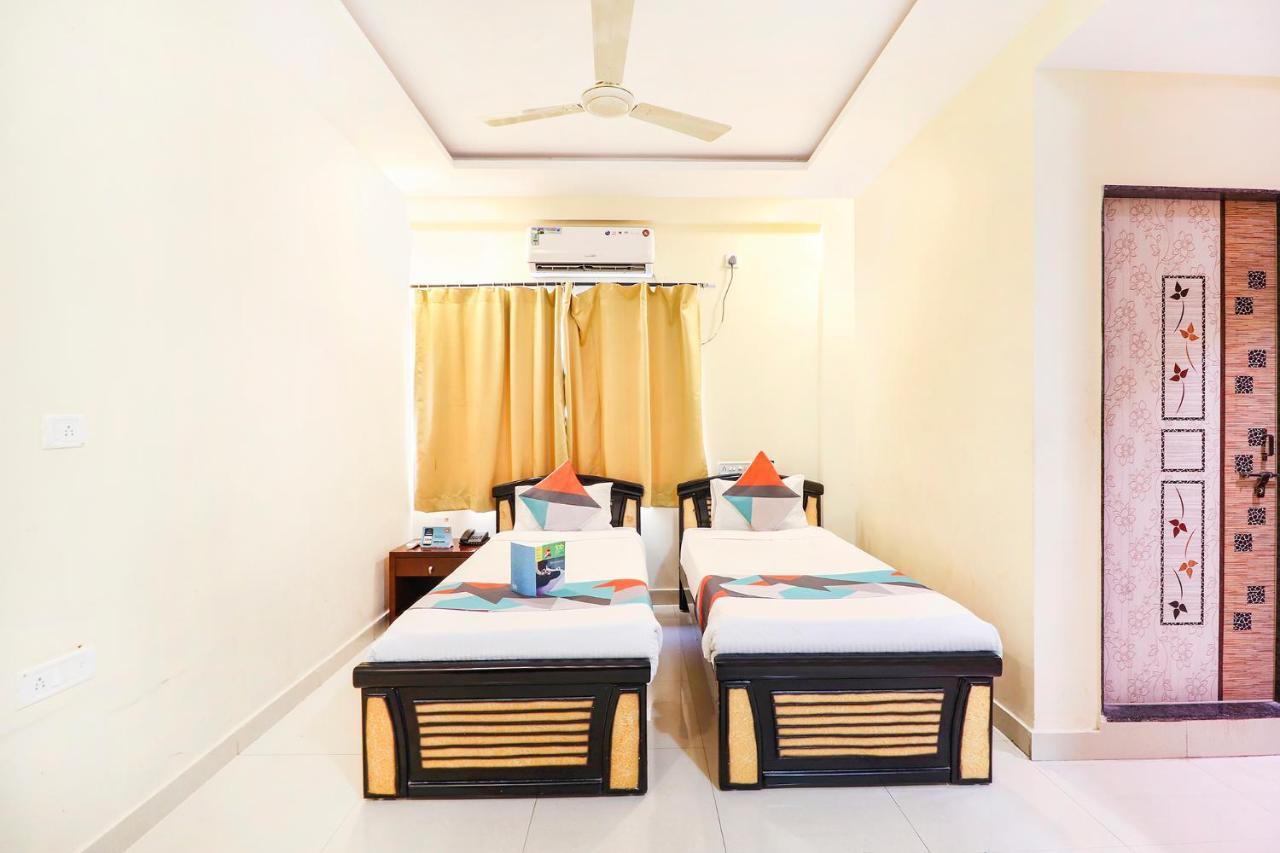 Fabexpress Mid Town Hyderabad Exterior foto